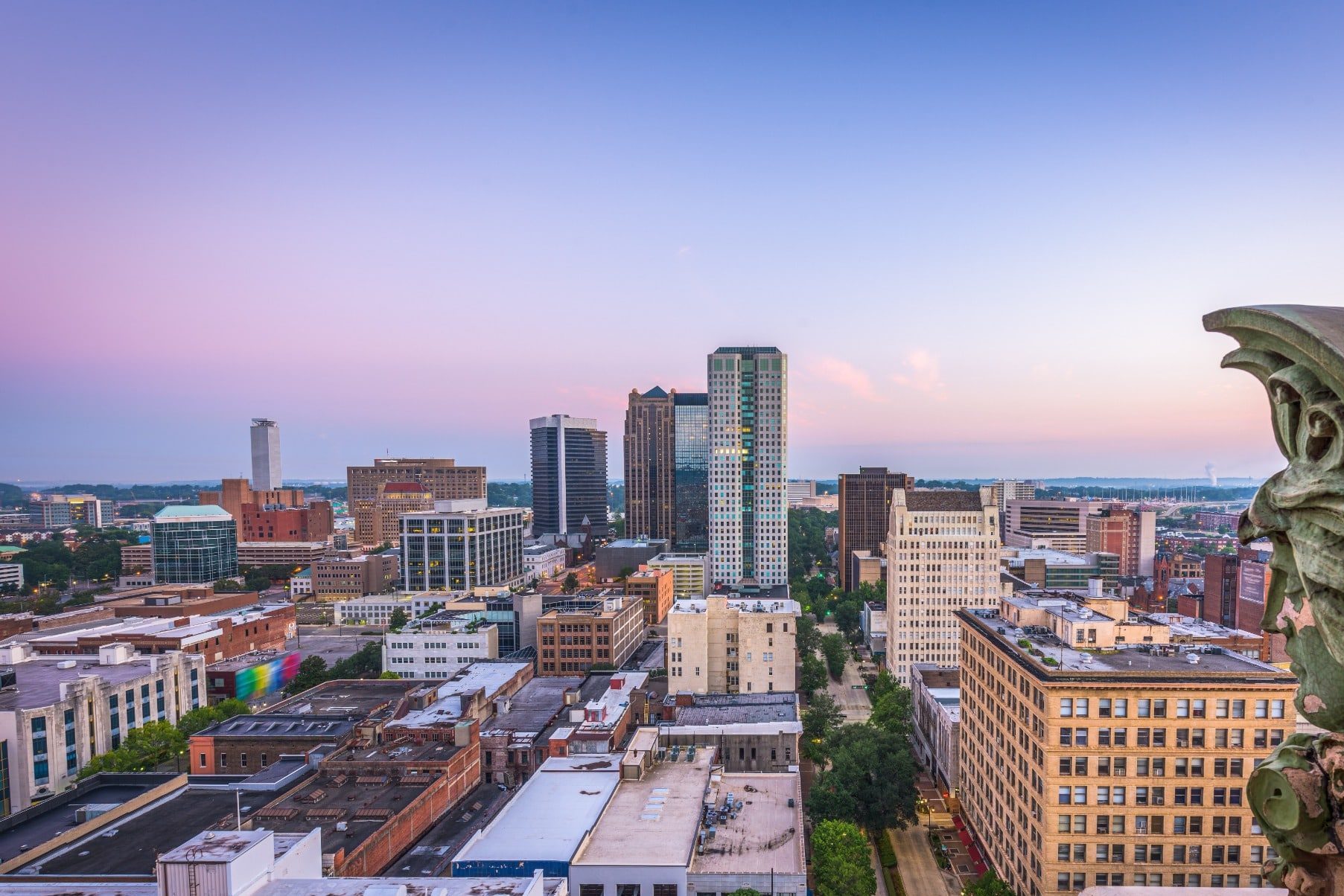 Skyline van Birmingham bij zonsondergang, Alabama