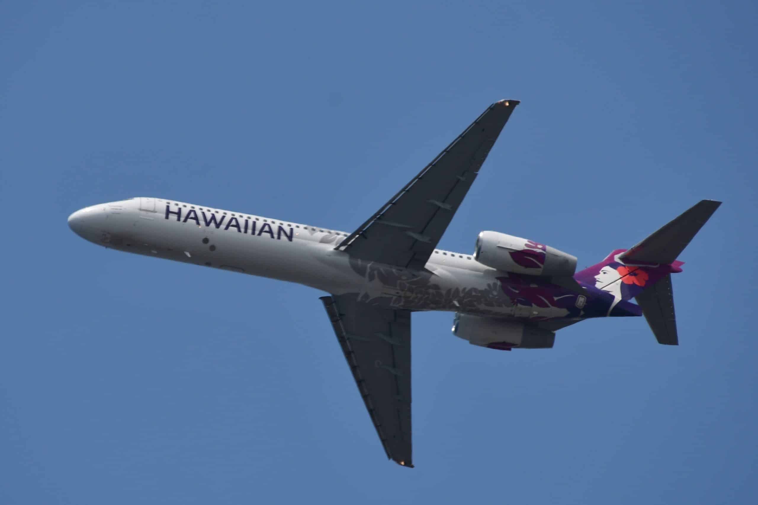 Hawaiian Airlines vliegtuig in de lucht